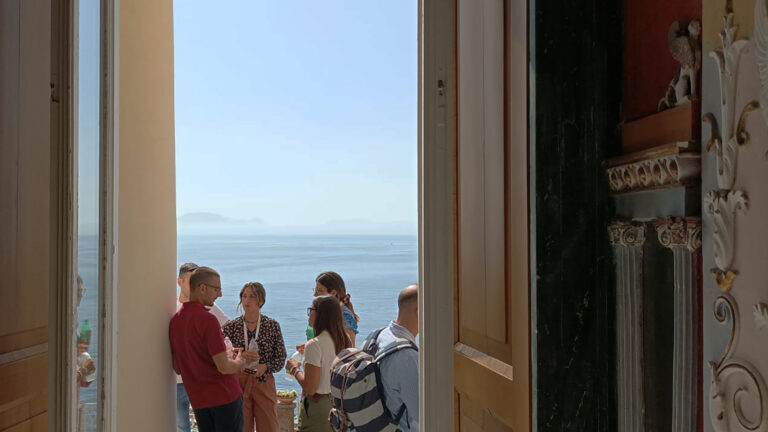 Momenti di convivialità presso Villa Doria d’Angri, prestigiosa sede di rappresentanza dell’Università di Napoli Parthenope.