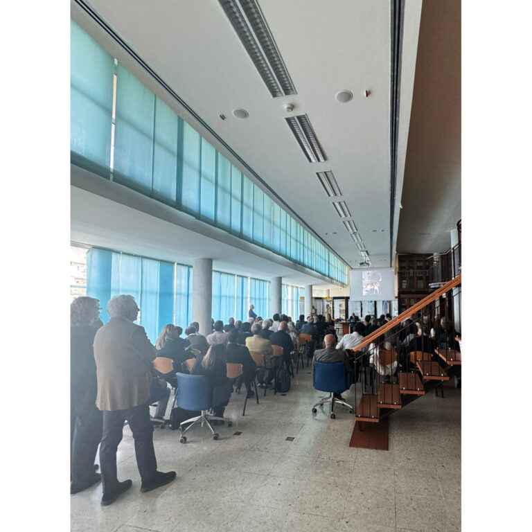 La Biblioteca Storica della Scuola Politecnica dell'Università di Napoli Federico II durante l'evento commemorativo dedicato al prof. Renato Lamberti.